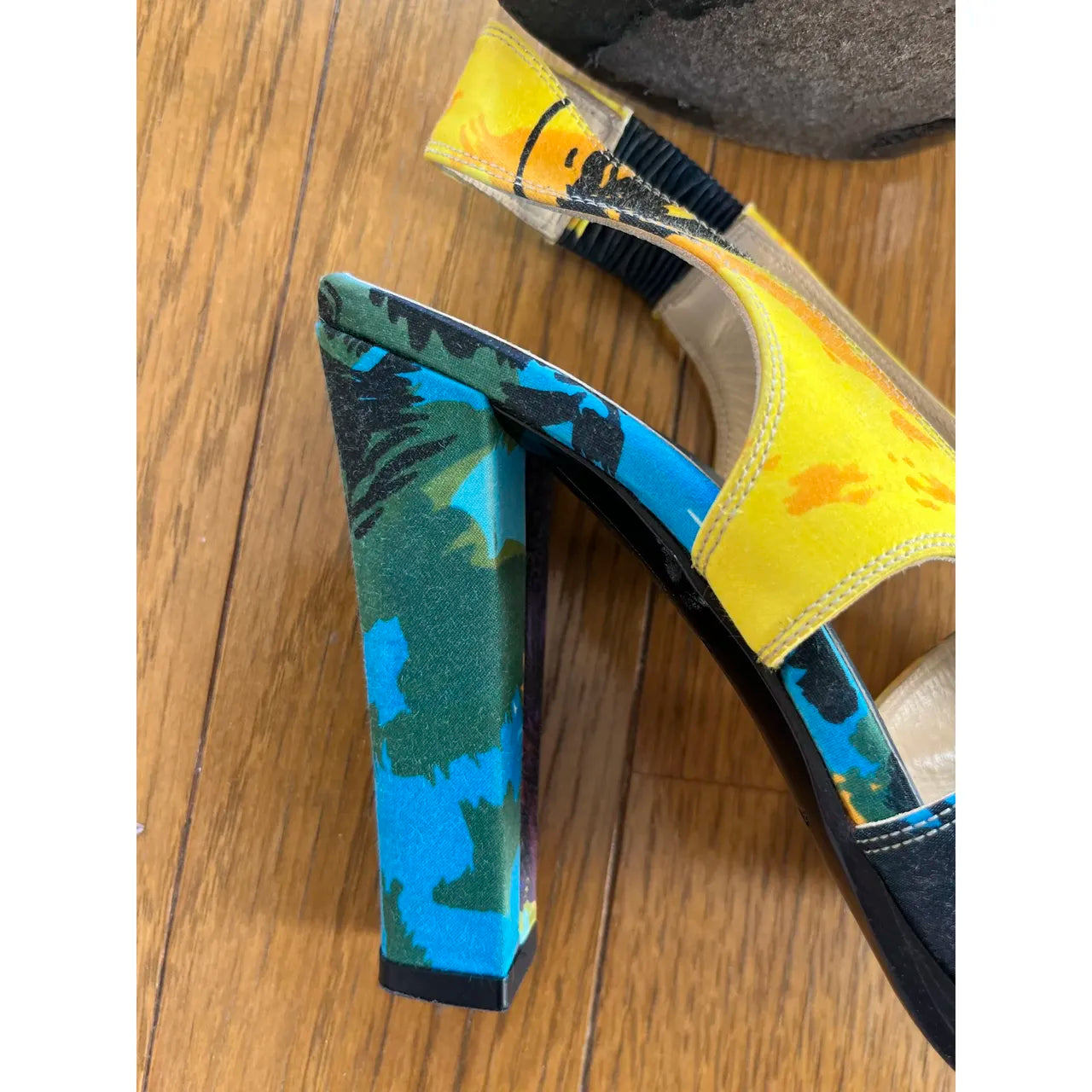 Beach-print silk slingbacks