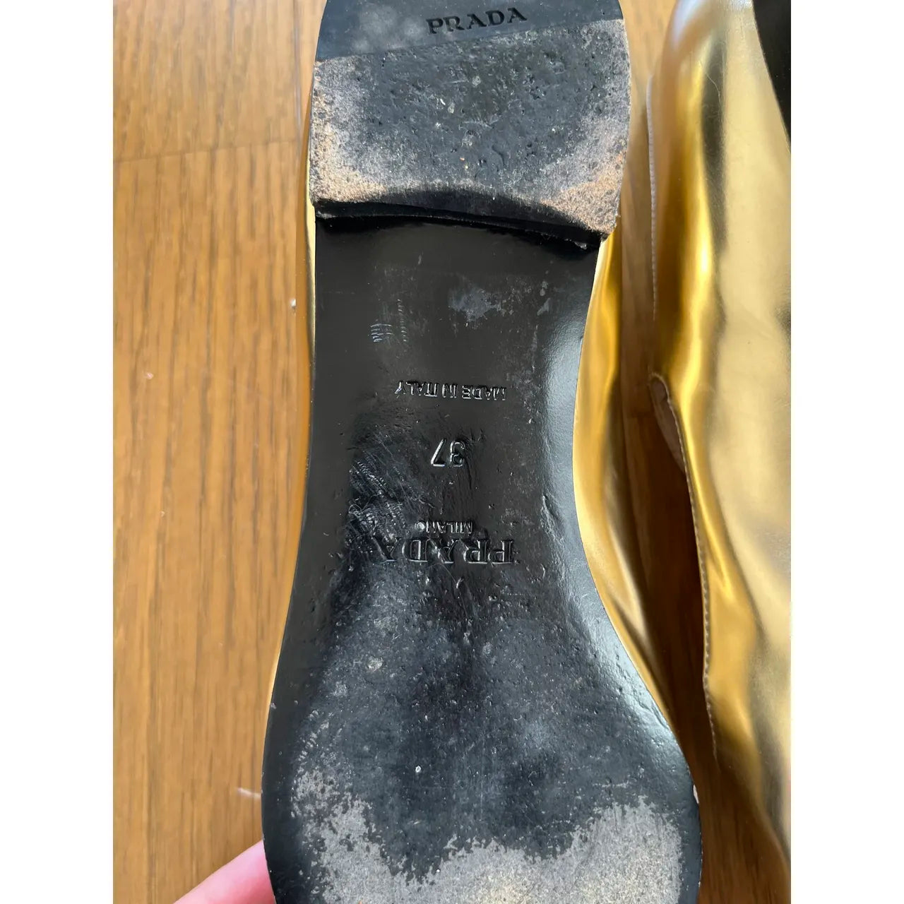 Gold leather ballet flats
