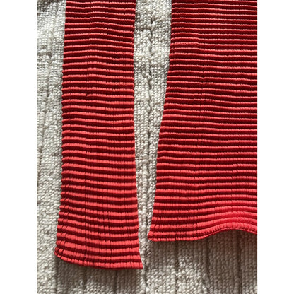 Pleated long-sleeve top in red