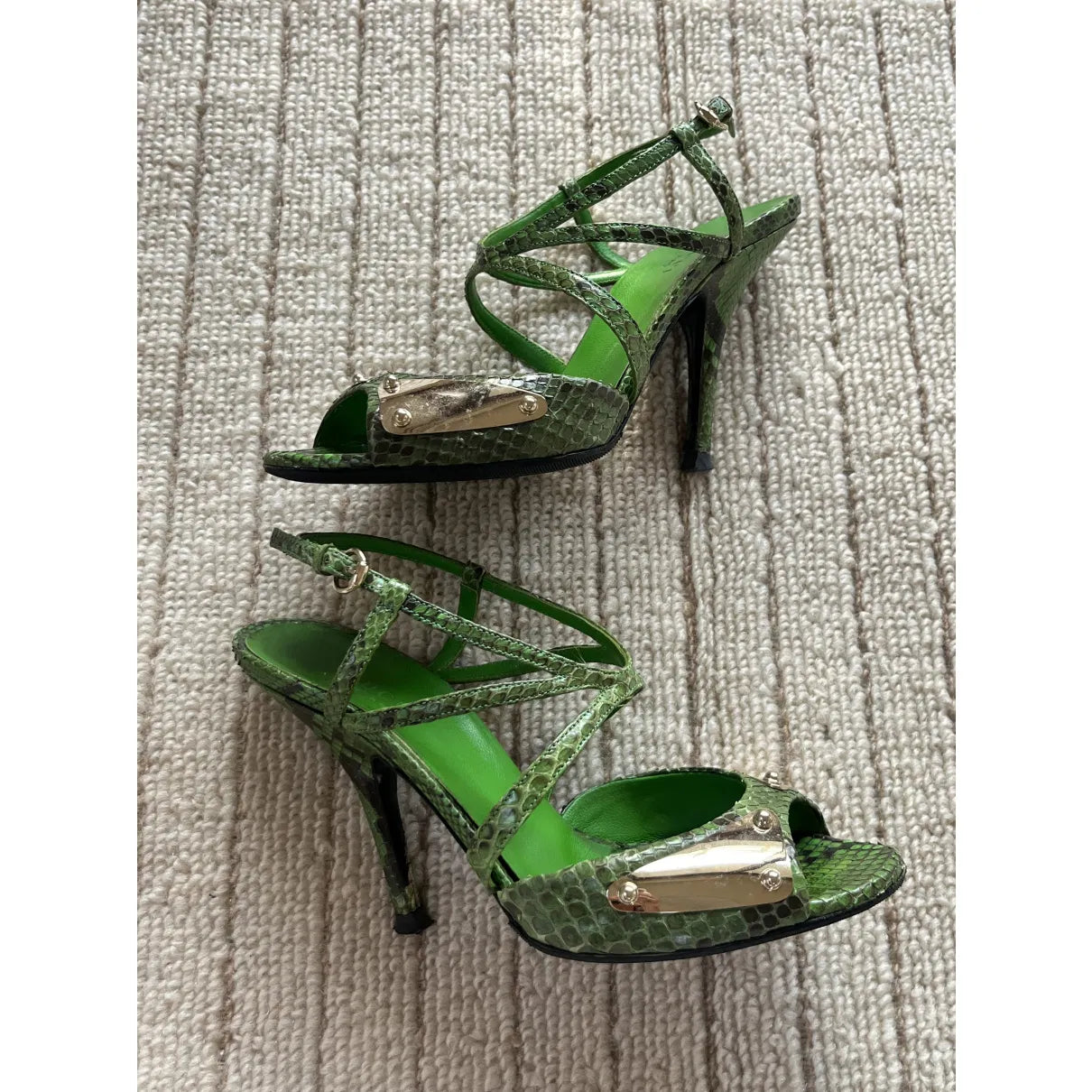 Python print mules in green