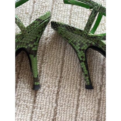 Python print mules in green
