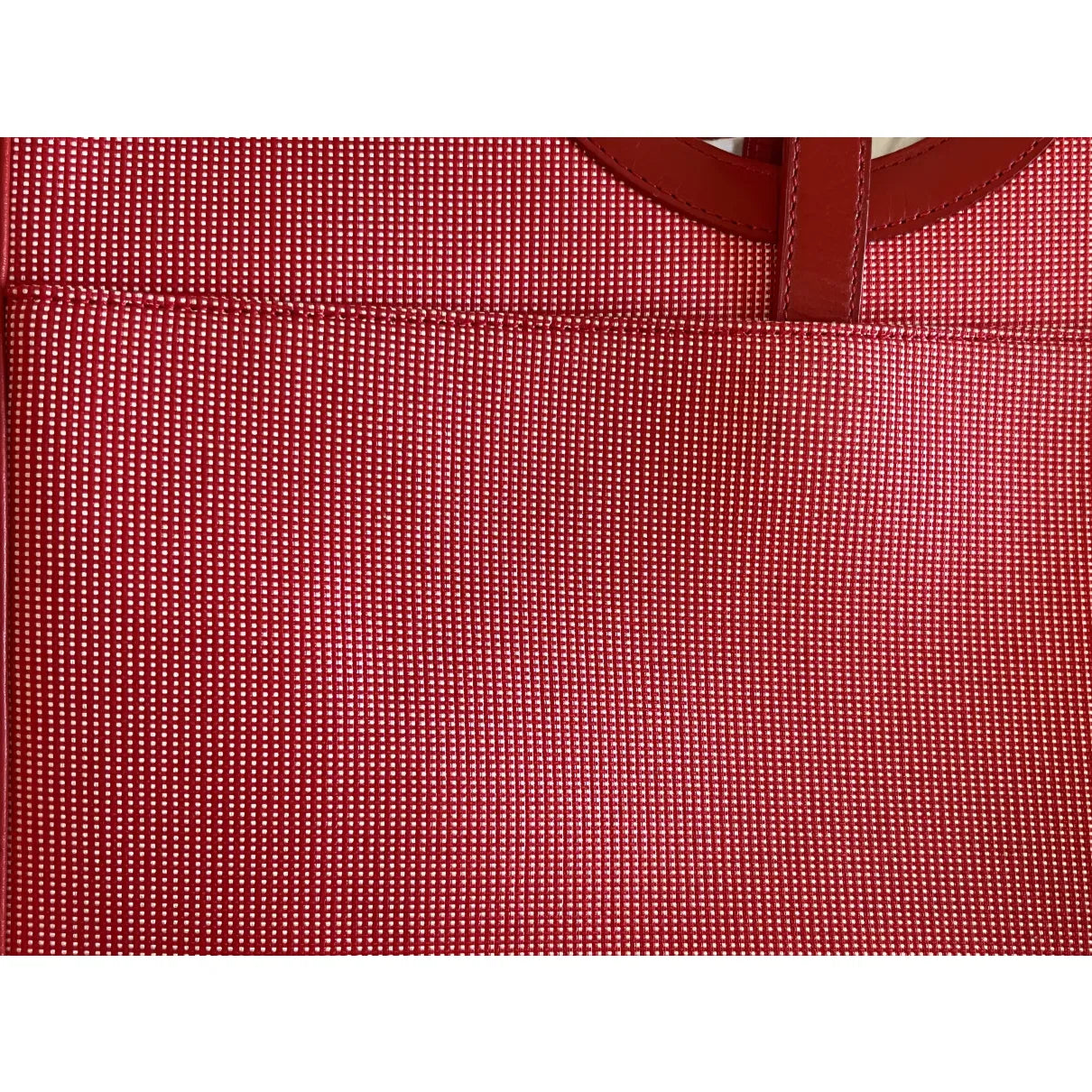 Vintage tote in red