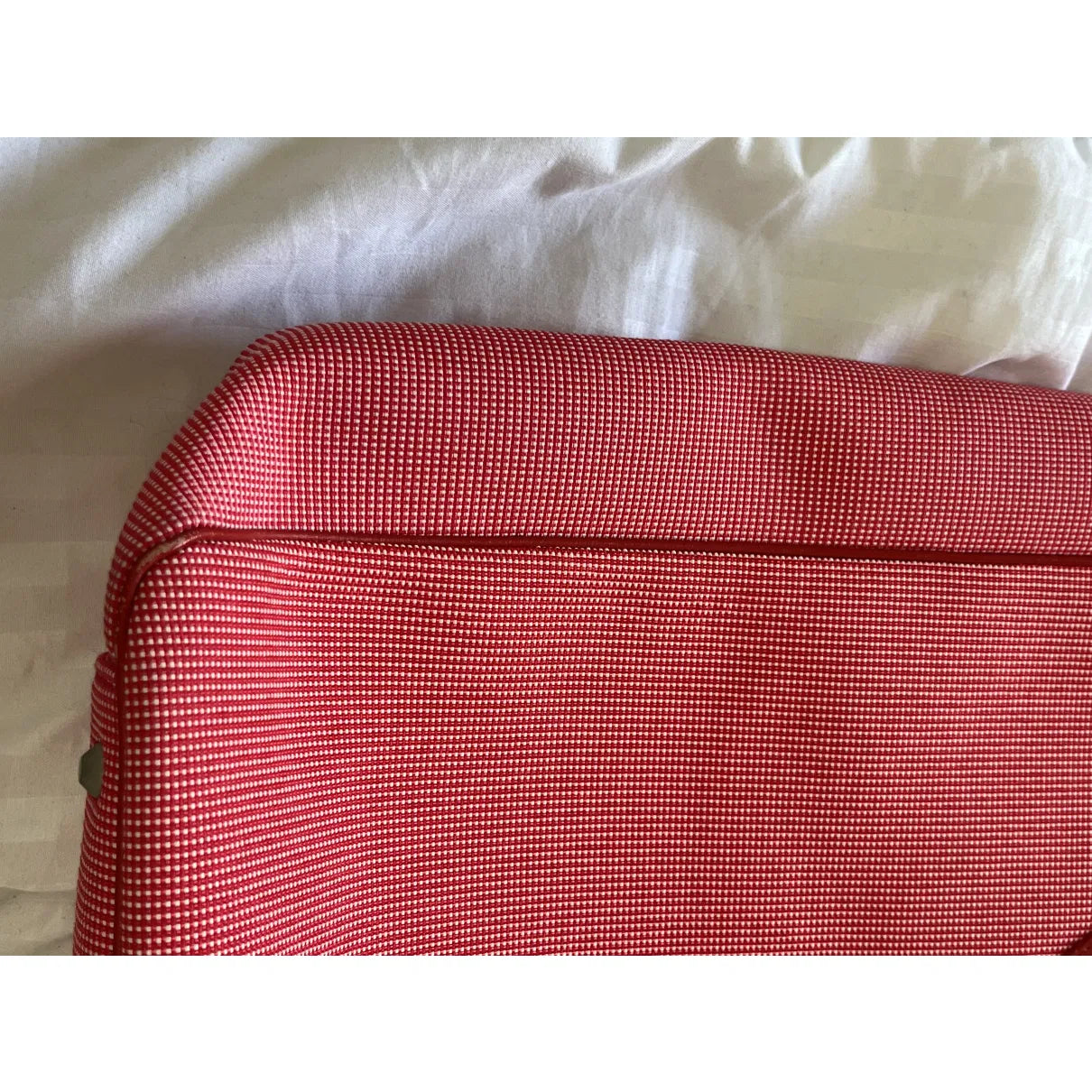 Vintage tote in red