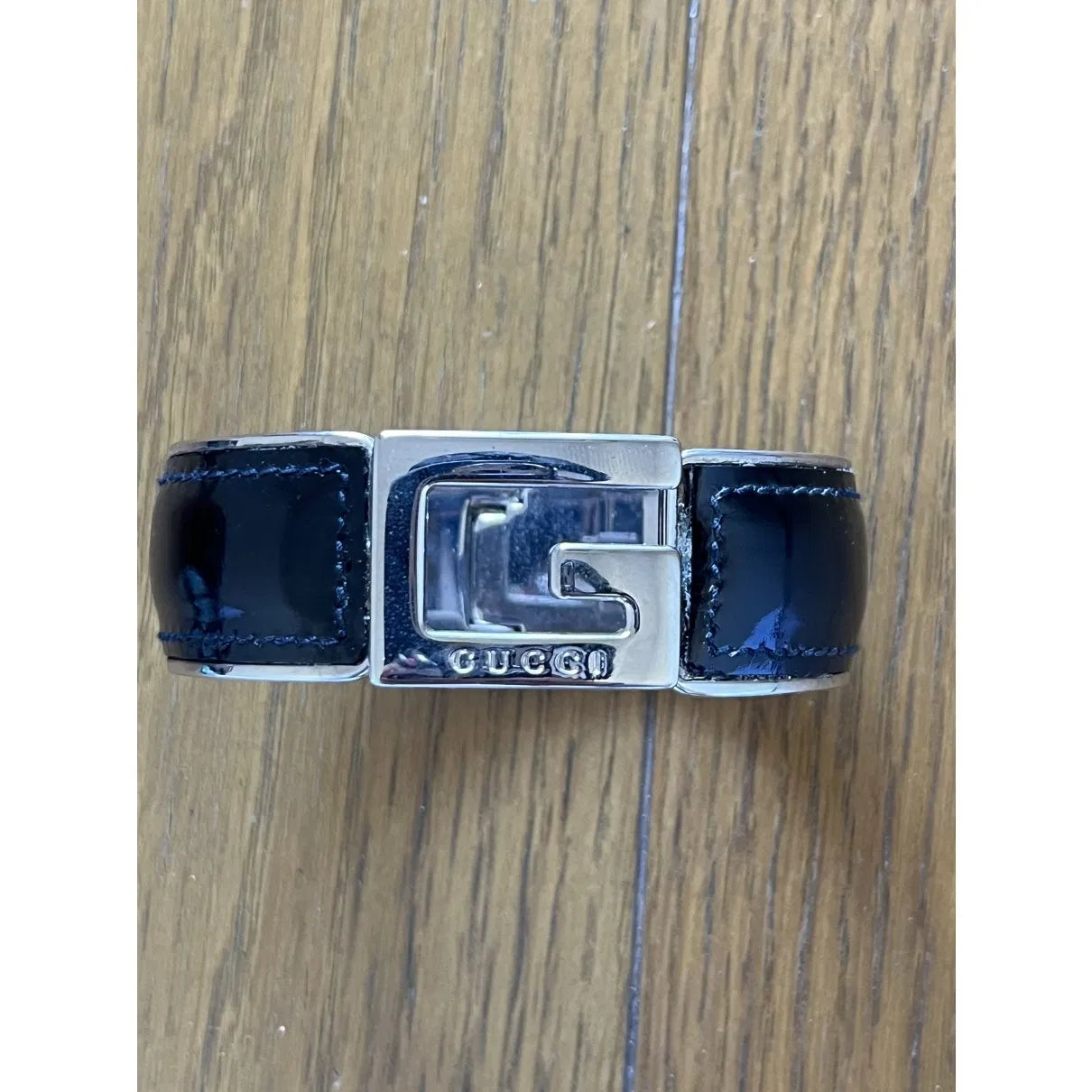 Leather bracelet in black and silver