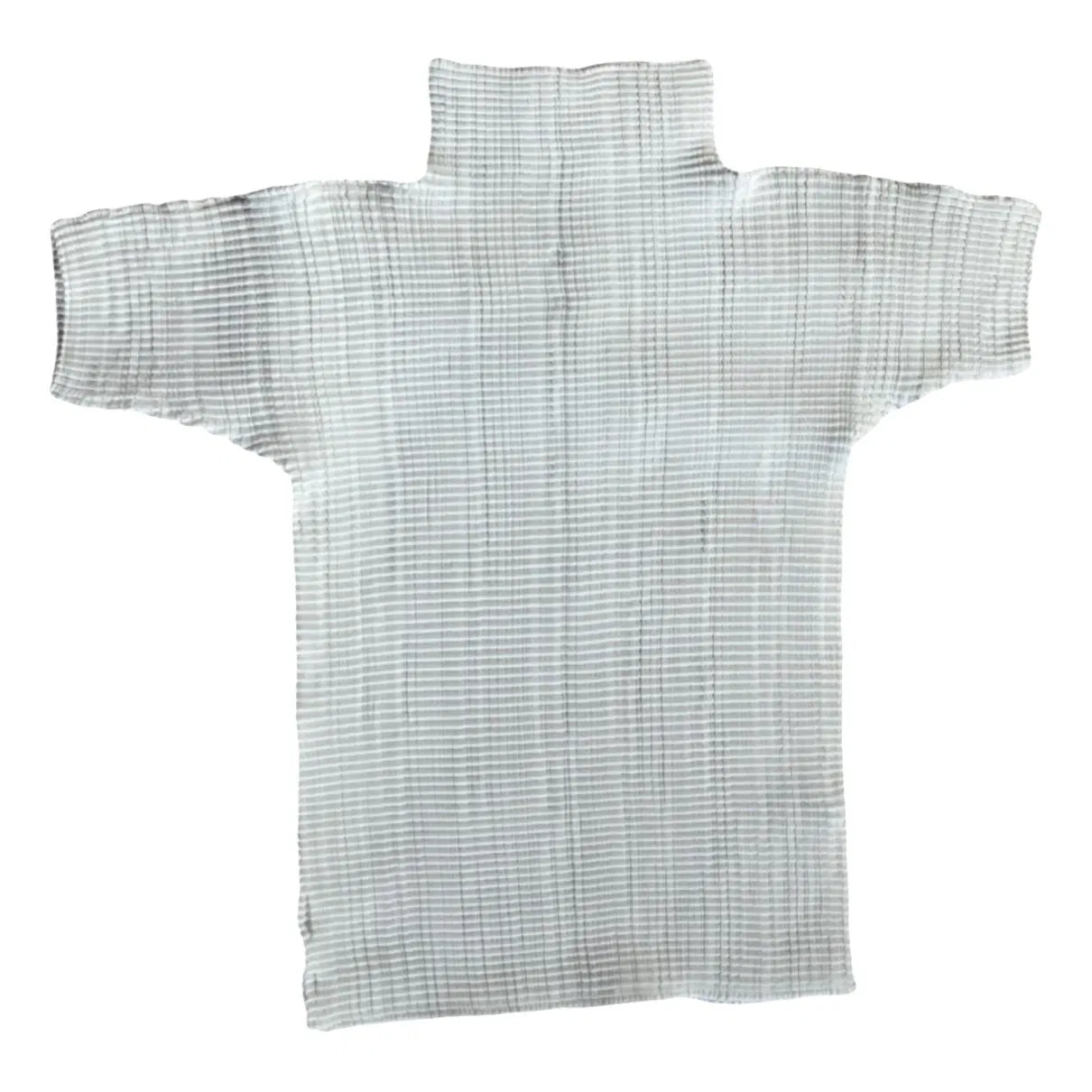 Pleated turtleneck in white