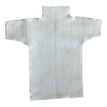 Pleated turtleneck in white