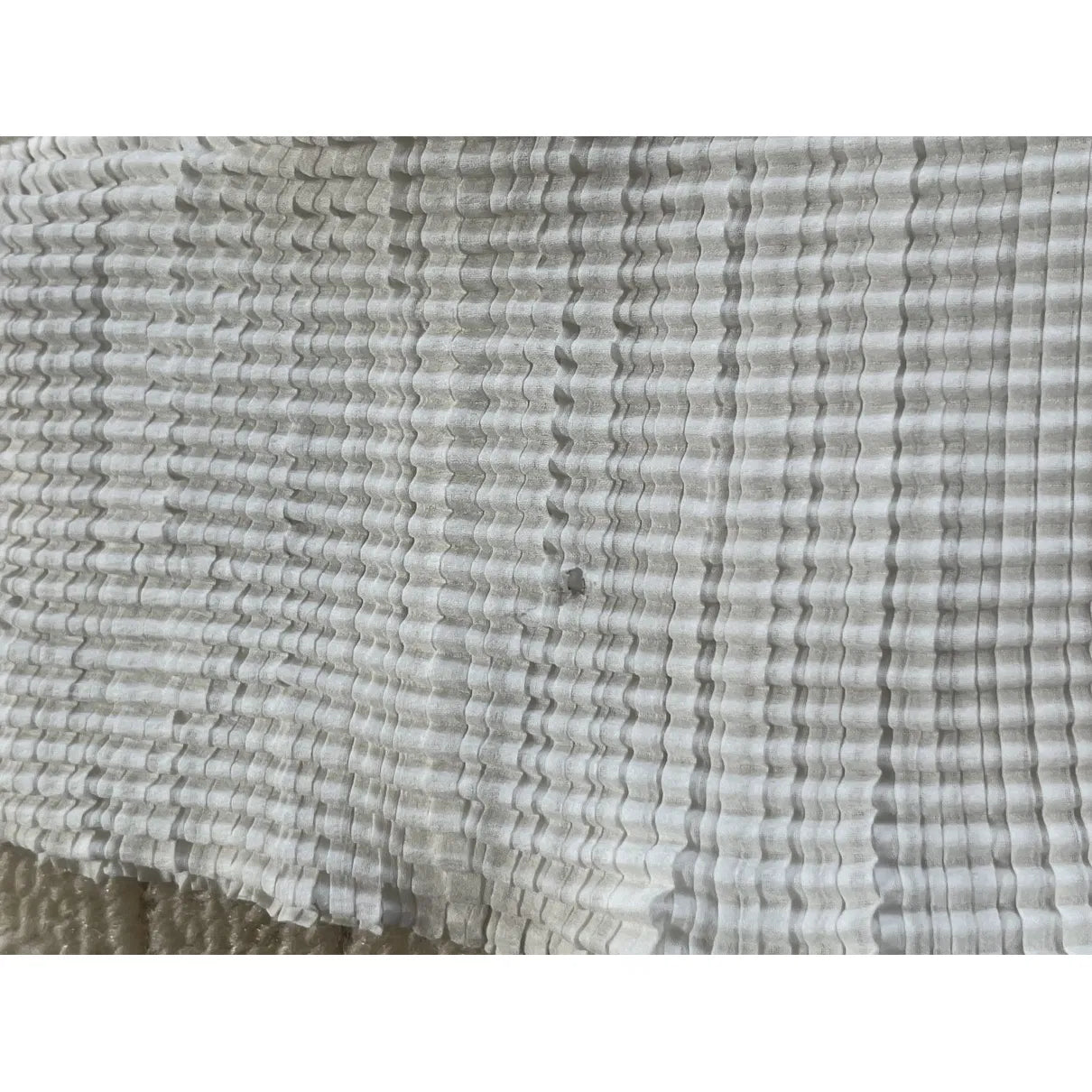 Pleated turtleneck in white