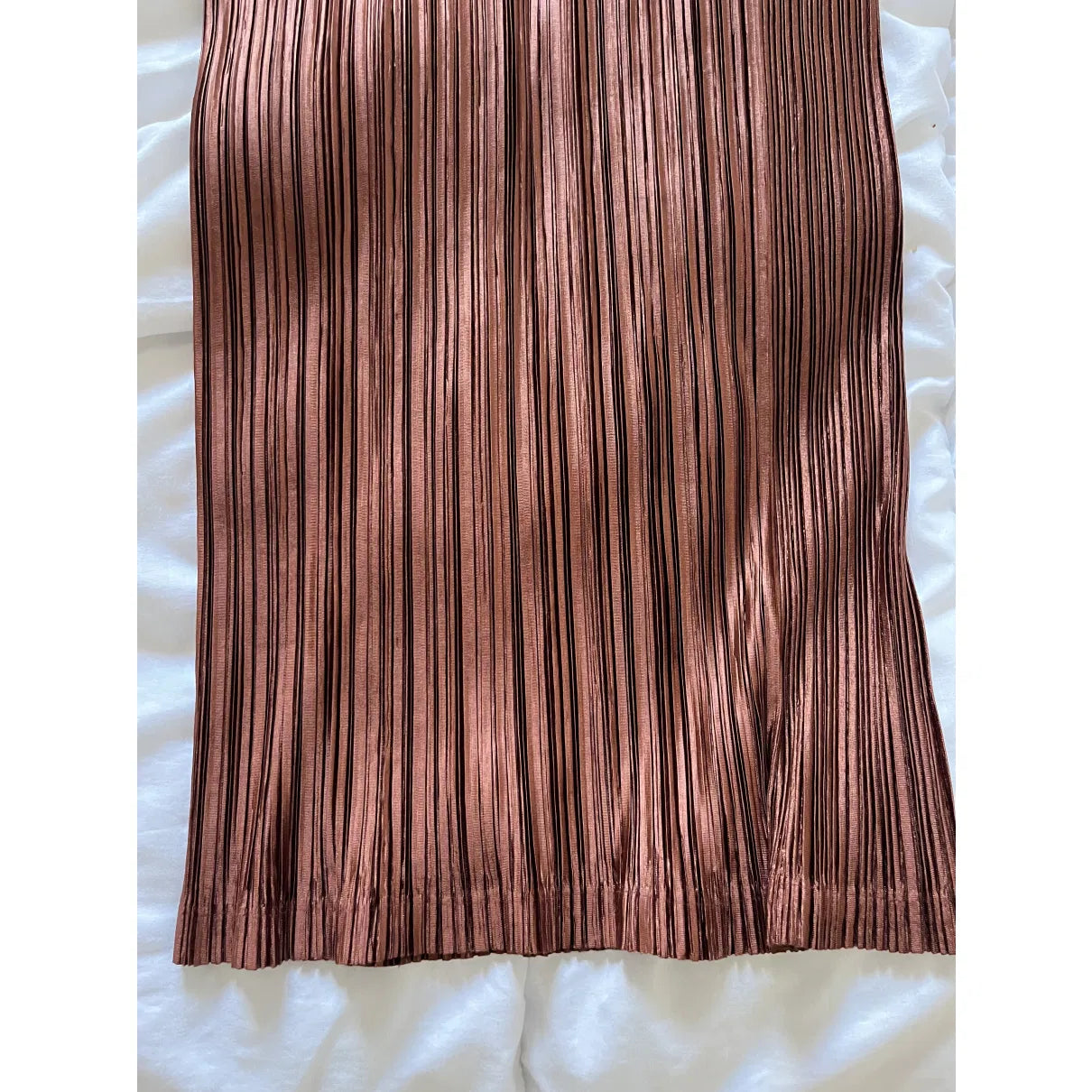 Pleated maxi skirt in brown