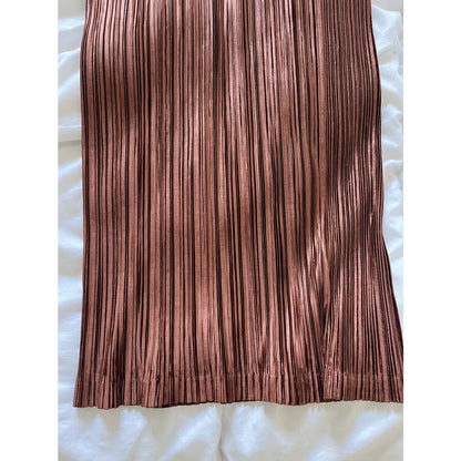 Pleated maxi skirt in brown