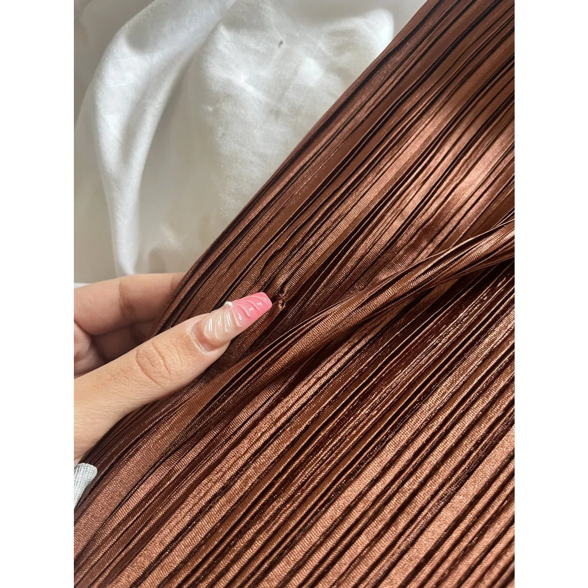 Pleated maxi skirt in brown
