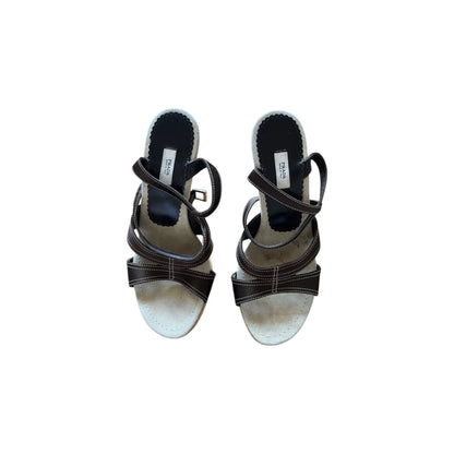 Platform mules in dark brown