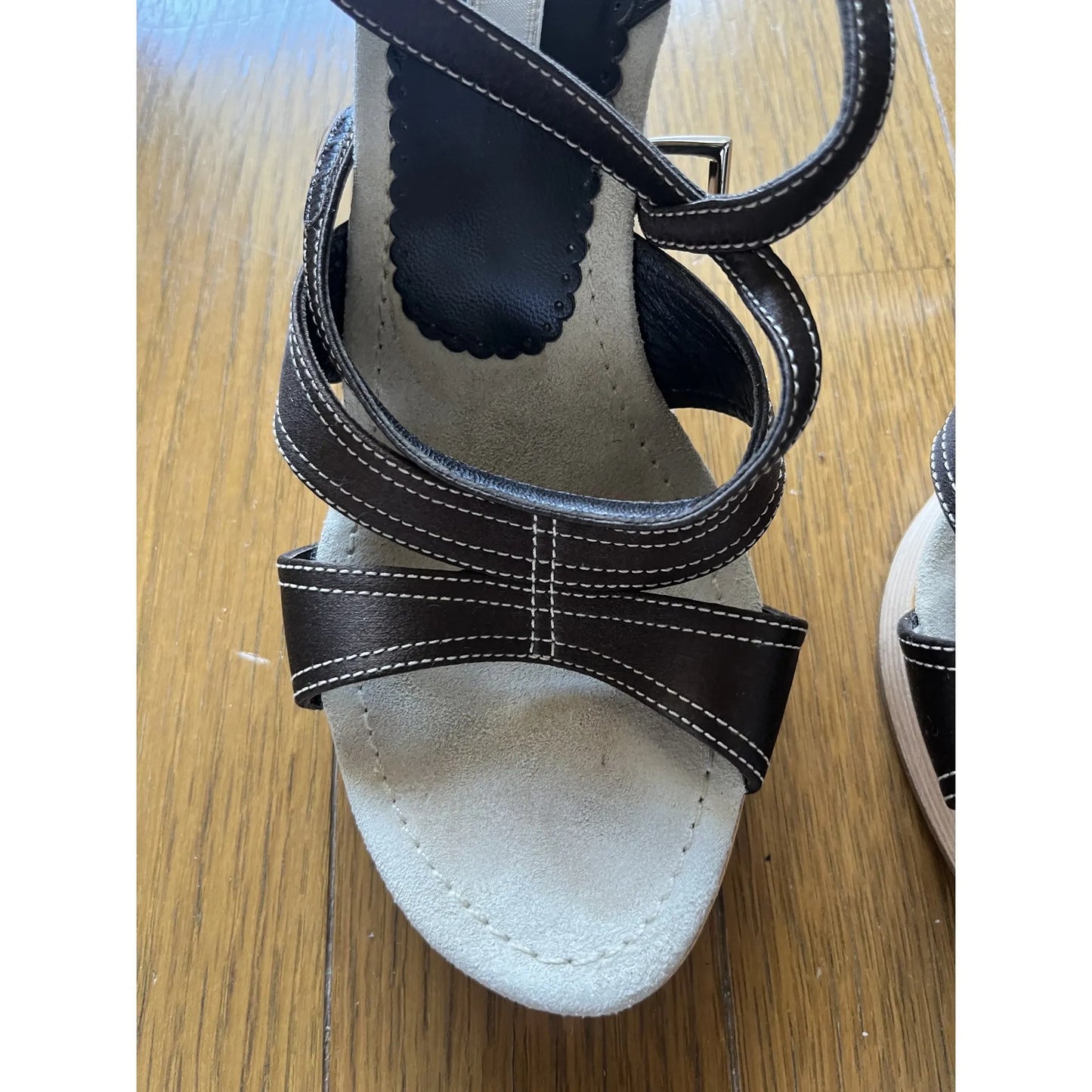 Platform mules in dark brown