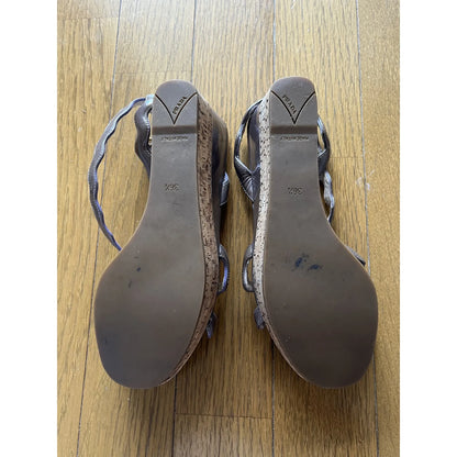 Brown platform espadrilles