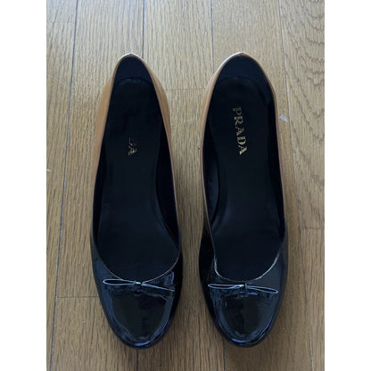 Bow ballet flats in black